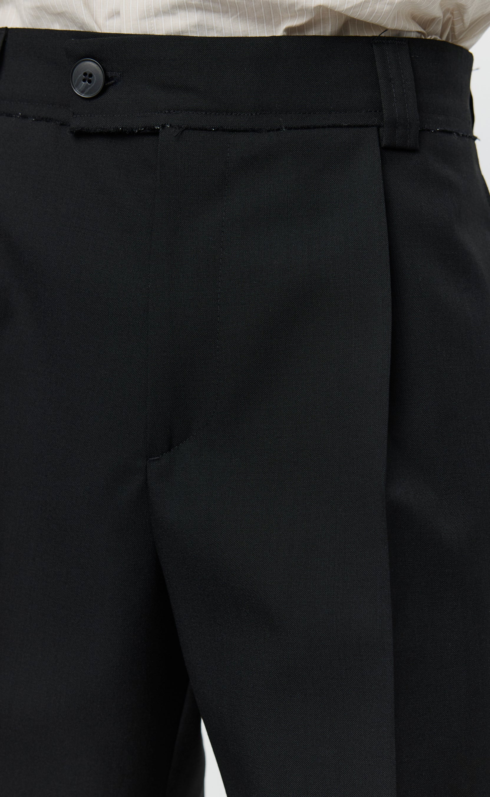 Classic Shorts - Black Tropical Wool - Image 5